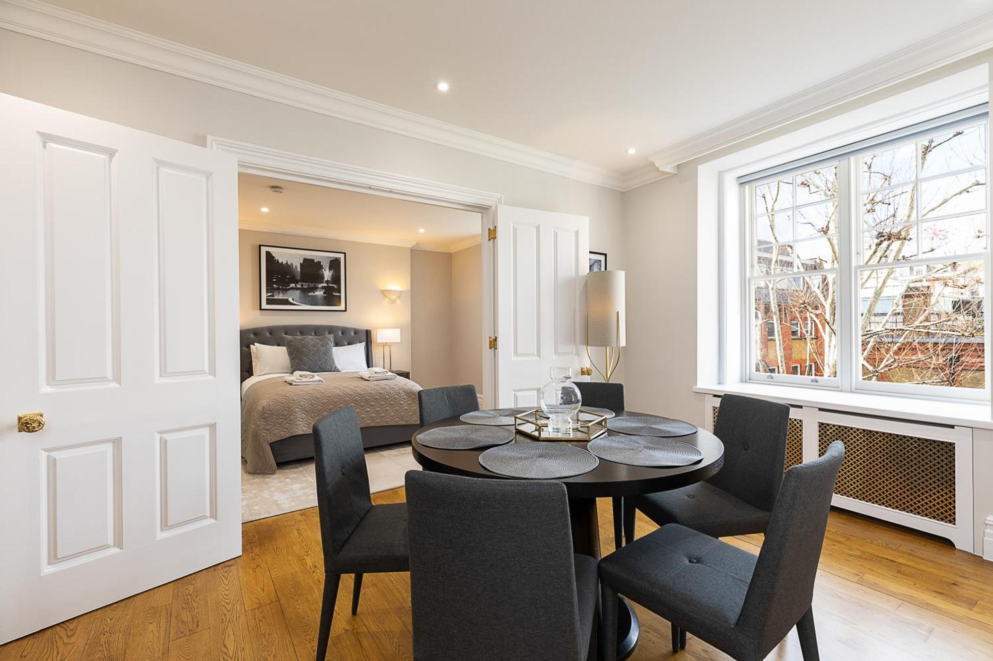 Astonishing Flats Near Mayfair & Piccadilly Circus Appartement Londen