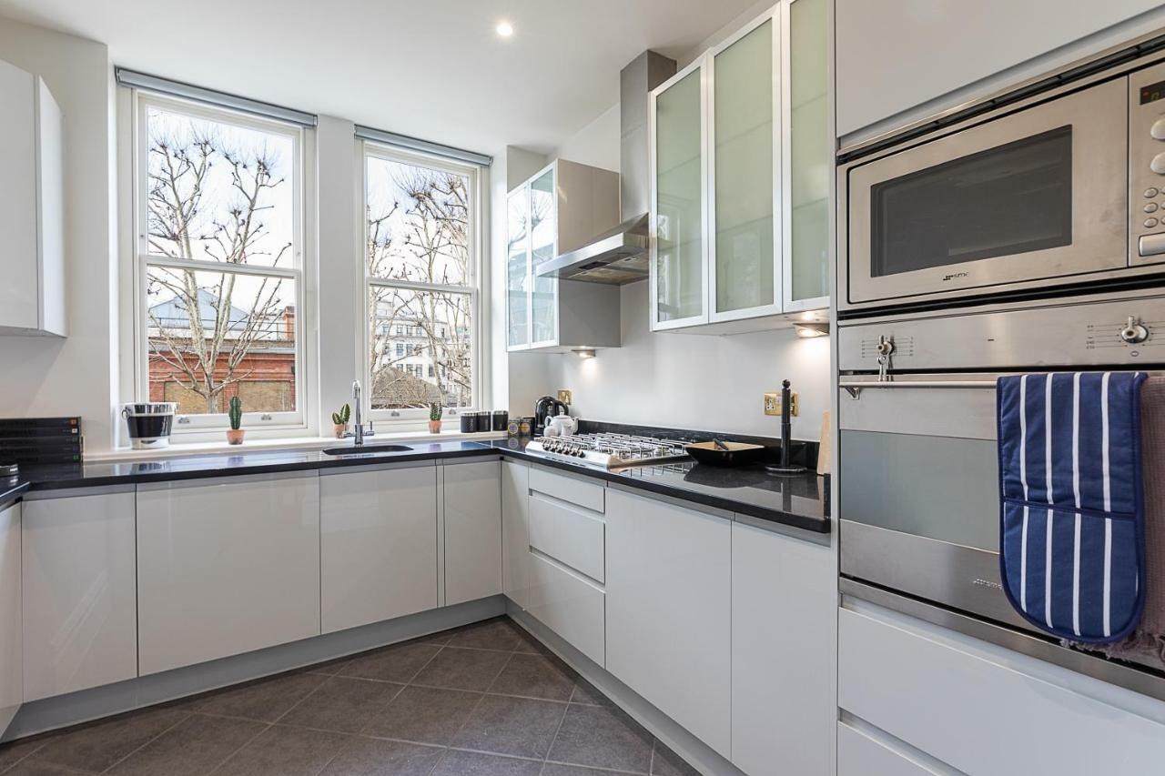 Astonishing Flats Near Mayfair & Piccadilly Circus Appartement Londen